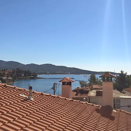 Apartament Muses Neos Marmaras