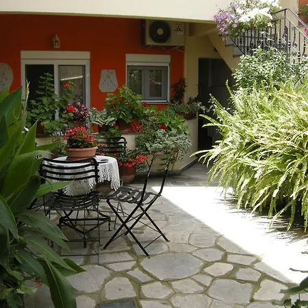 Muses * Neos Marmaras