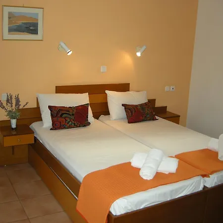 Muses * Neos Marmaras