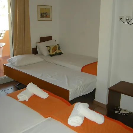 Apartament Muses Neos Marmaras