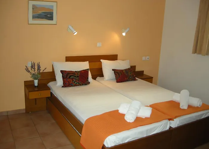 Muses * Néos Marmarás