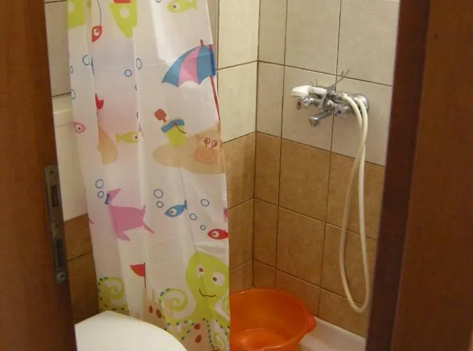 Muses * Néos Marmarás