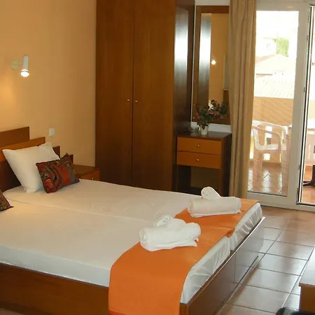 Muses * نيوس مارماراس