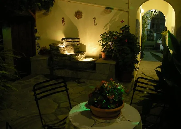 Muses * Neos Marmaras